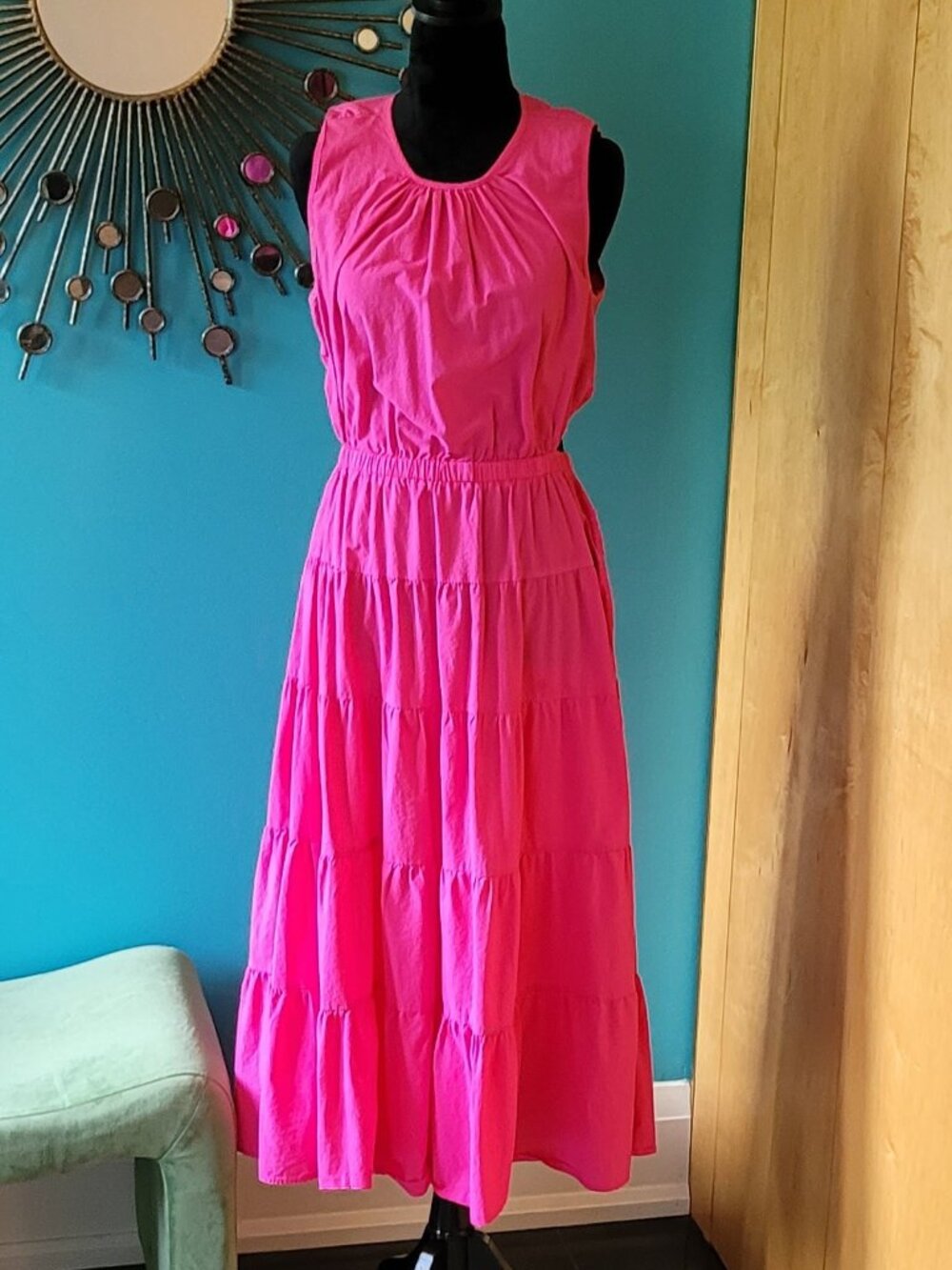 Tiered Sleeveless Maxi Dress w/Back Cutout | Hot Pink | Size L (fits small)